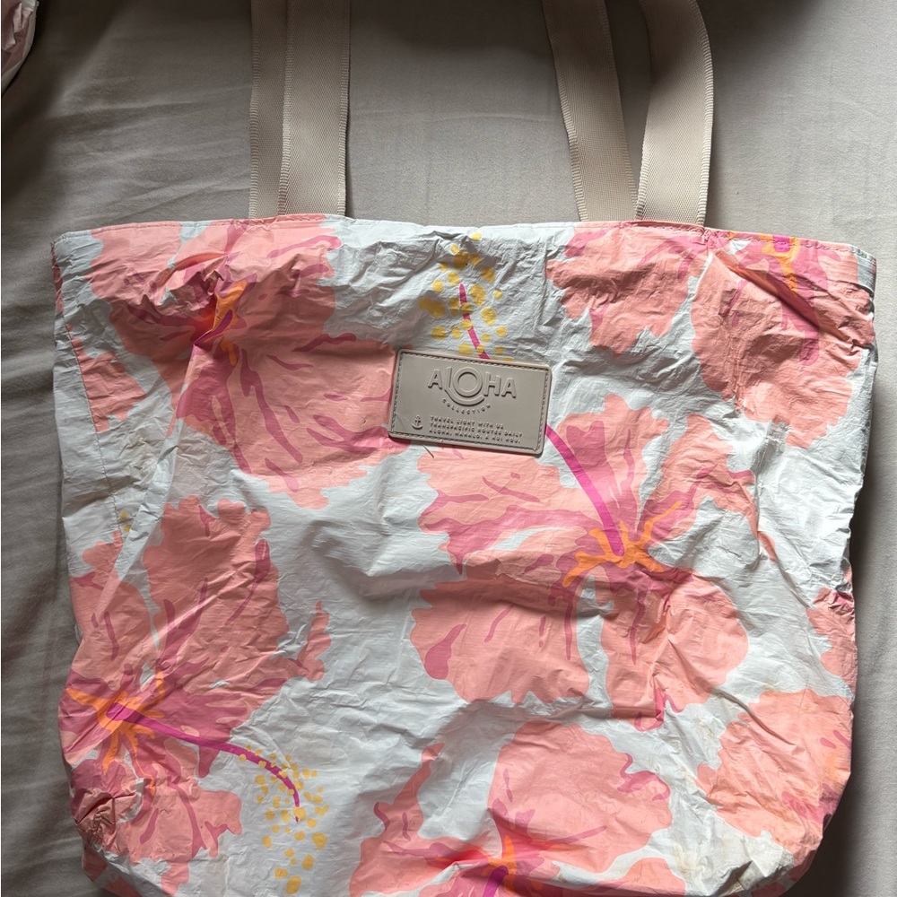 ALOHAS Floral Tote Bag in Pink and Cream